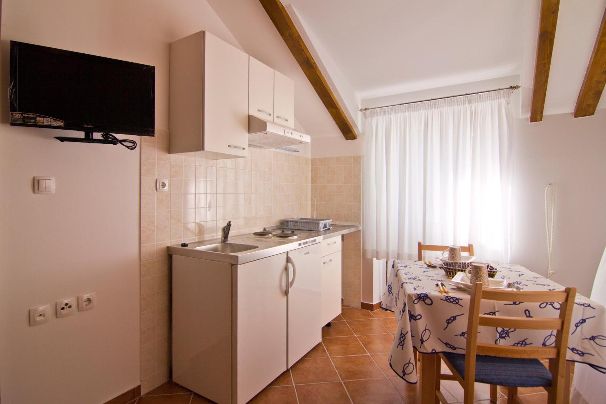 Apartments Donika Komiža Exterior foto