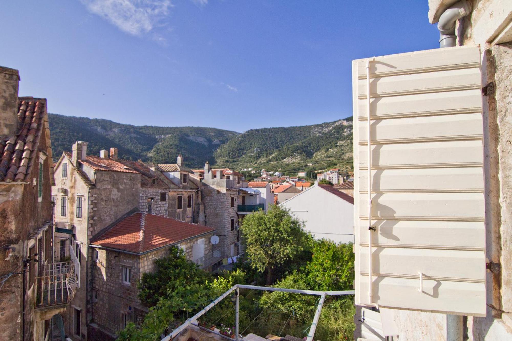 Apartments Donika Komiža Exterior foto