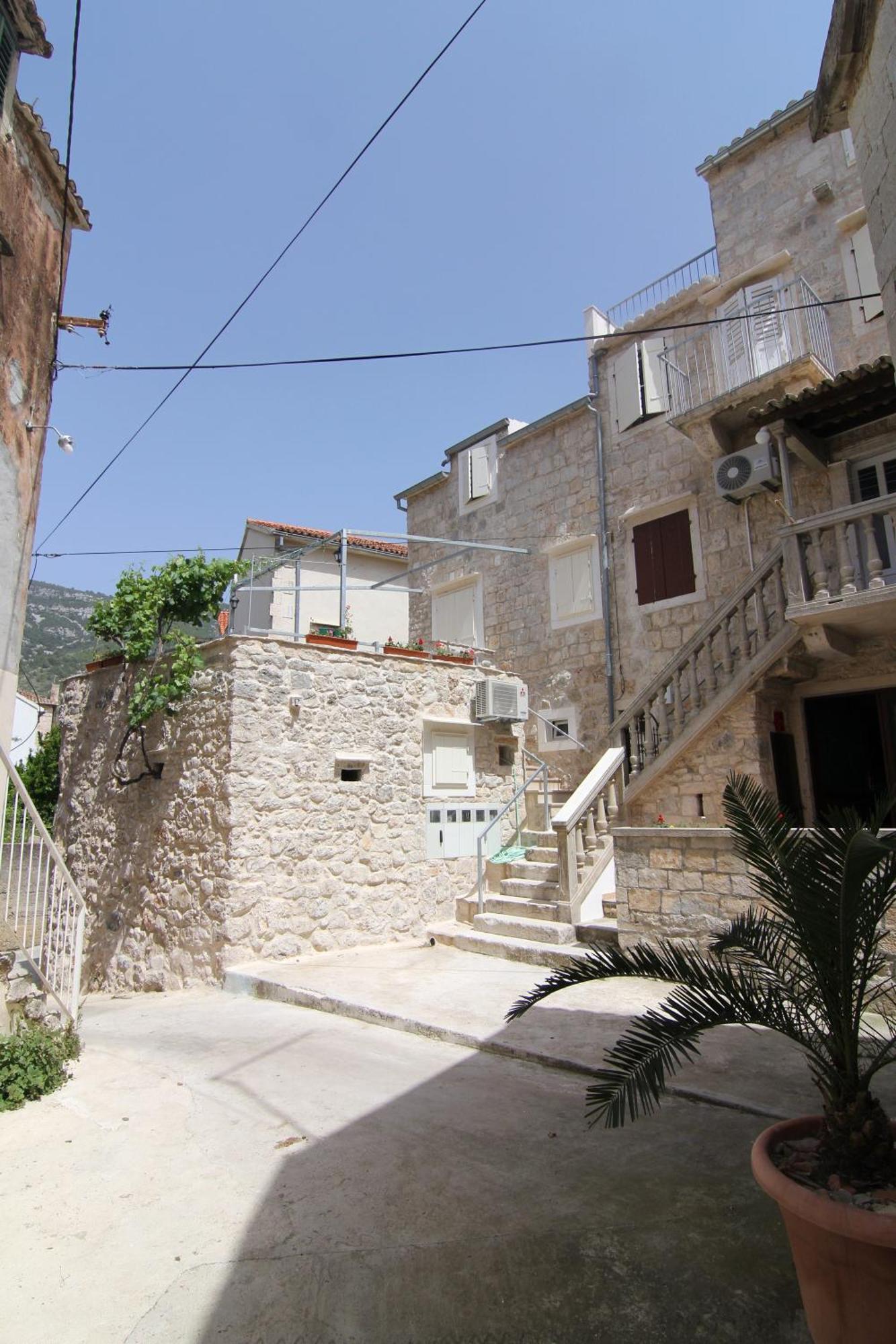 Apartments Donika Komiža Exterior foto